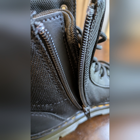 NWOT. Dr Martens Comb Unisex  Black Nylon Lace-Up/Zipper Boots. Ladies 5, Men 4. - Picture 9 of 13